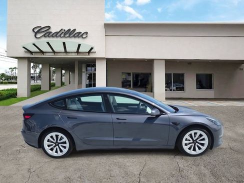 Used 2021 Tesla Model 3 Long Range image 6