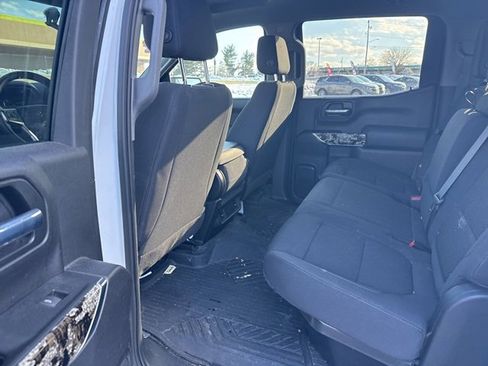 Used 2021 Chevrolet Silverado 1500 Custom Trail Boss w/ Realtree Special Edition image 24