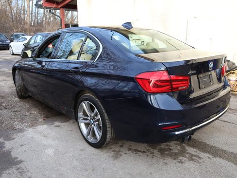 Used 2017 BMW 330i xDrive Sedan image 9