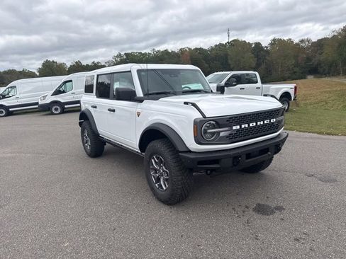 New 2025 Ford Bronco Badlands image 19
