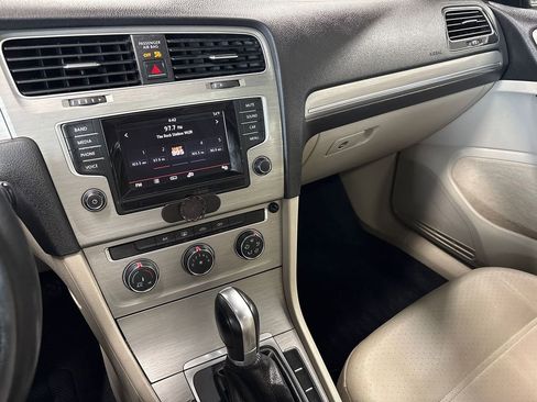 Used 2015 Volkswagen Golf S w/ Lighting Package image 34