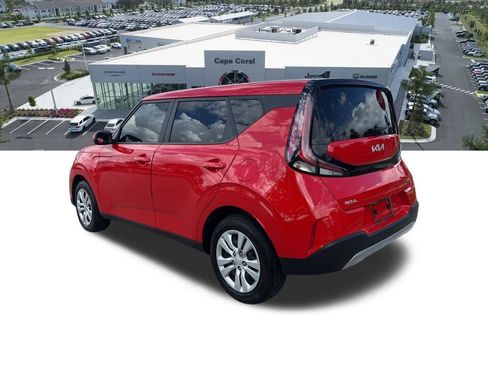 Used 2025 Kia Soul LX image 24