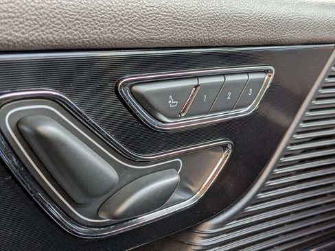 Used 2021 Lincoln Corsair Standard w/ Equipment Group 101A image 28