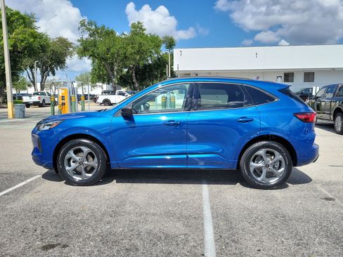 Certified 2023 Ford Escape ST-Line w/ Tech Pack #1 AWD/4WD image 6
