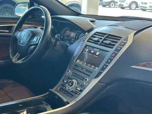 Used 2018 Lincoln MKZ Reserve w/ Technology Package FWD image 27