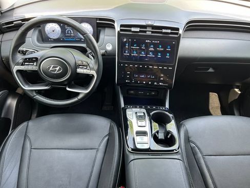 Used 2024 Hyundai Tucson Limited FWD image 2