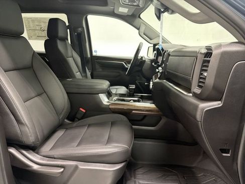New 2026 GMC Sierra 1500 Elevation w/ Elevation Premium Package AWD/4WD image 18