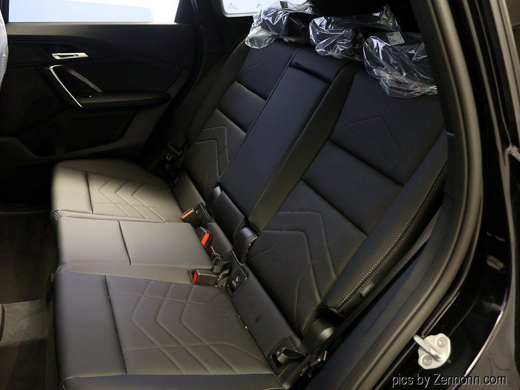 New 2027 BMW X1 xDrive28i AWD/4WD image 12