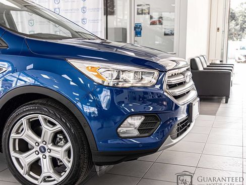 Used 2019 Ford Escape Titanium w/ U9j03 - Titanium Tow Package AWD/4WD image 4