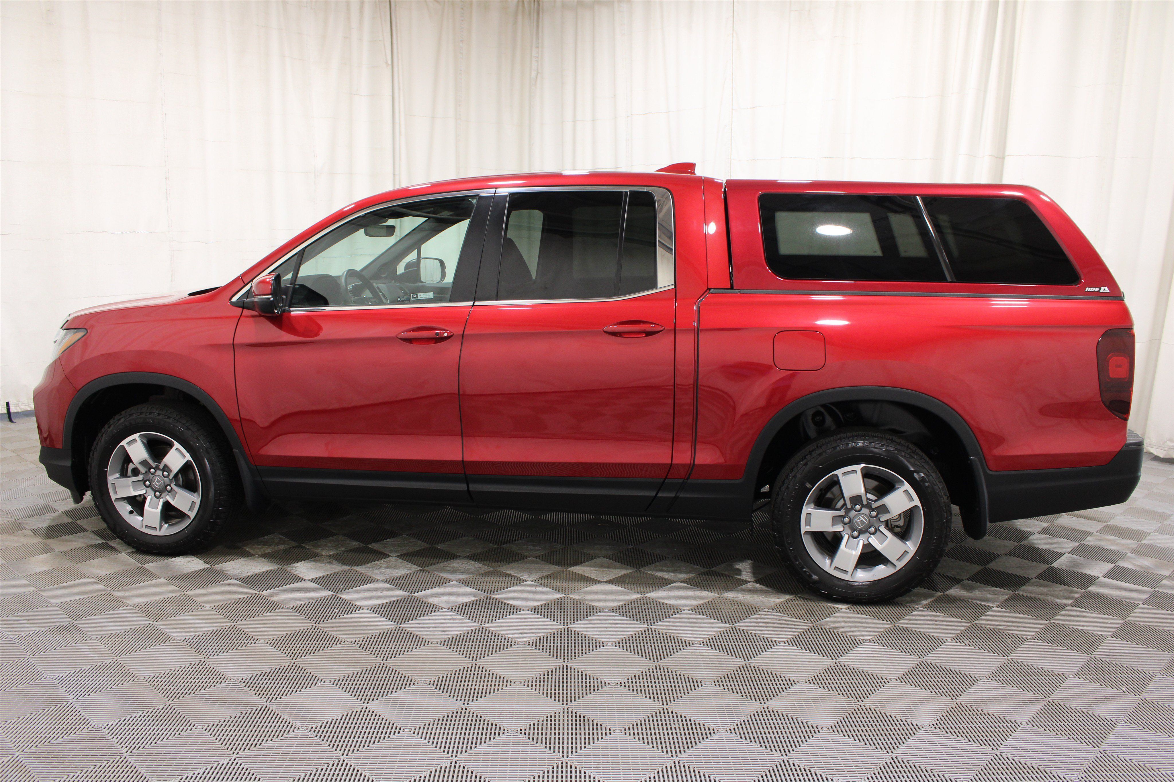 Used 2025 Honda Ridgeline RTL image 35
