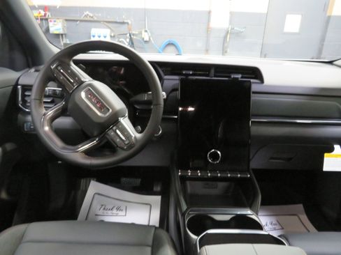 New 2026 GMC Terrain AT4 w/ Convenience Package III image 9