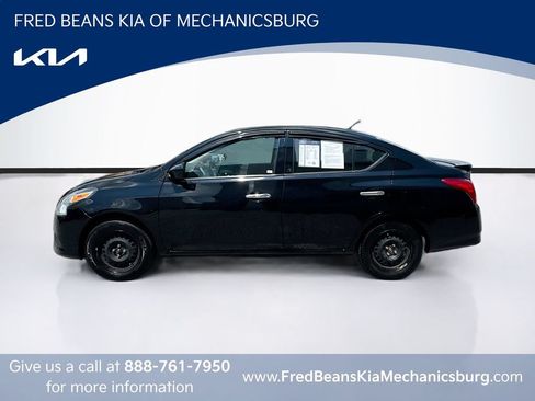 Used 2018 Nissan Versa SV FWD image 4
