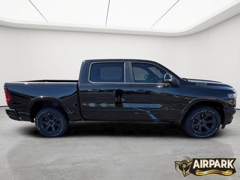 New 2026 RAM 1500 Big Horn AWD/4WD image 3