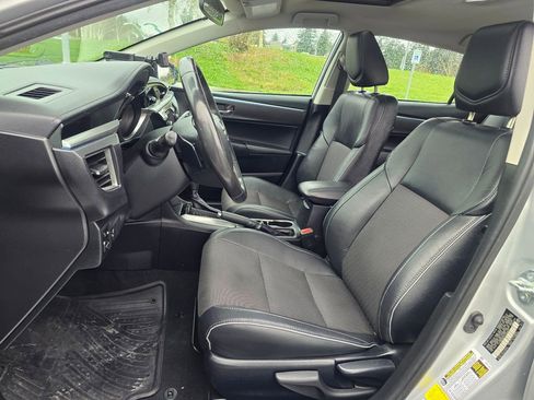 Used 2014 Toyota Corolla S image 12