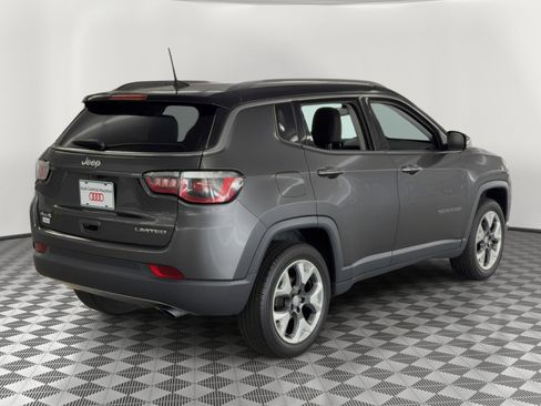 Used 2018 Jeep Compass Limited w/ Navigation Group AWD/4WD image 9