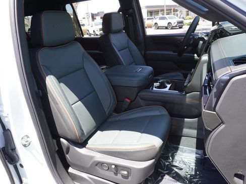 New 2026 GMC Yukon XL AT4 w/ Premium Trailering Package AWD/4WD image 14