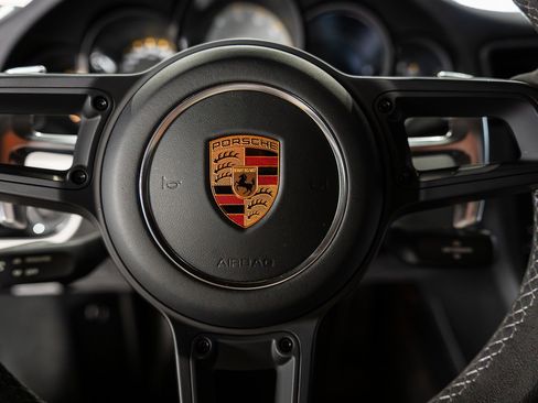 Used 2018 Porsche 911 GT3 RWD image 26