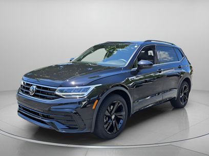 Used 2024 Volkswagen Tiguan SE R-Line