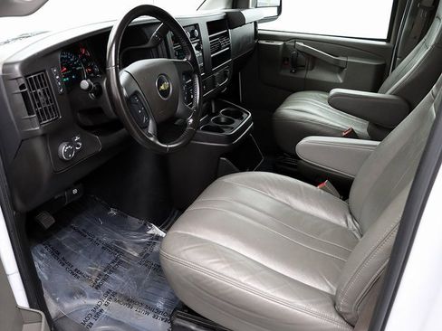 Used 2023 Chevrolet Express 3500 LS image 10