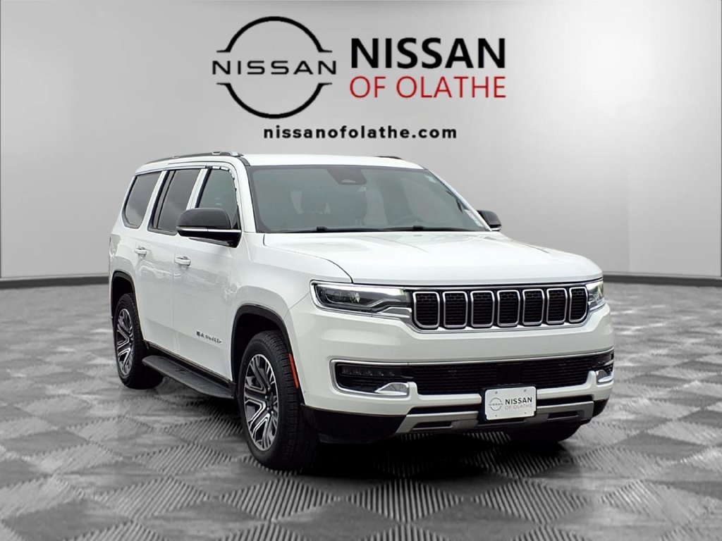 Certified 2024 Jeep Wagoneer Series II w/ Flexible Seating Group AWD/4WD image 31