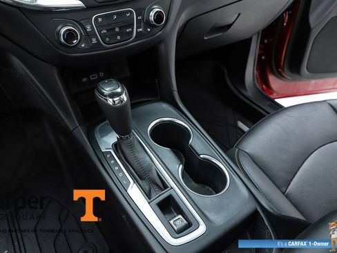 Used 2020 Chevrolet Equinox LT w/ Sport Edition image 24