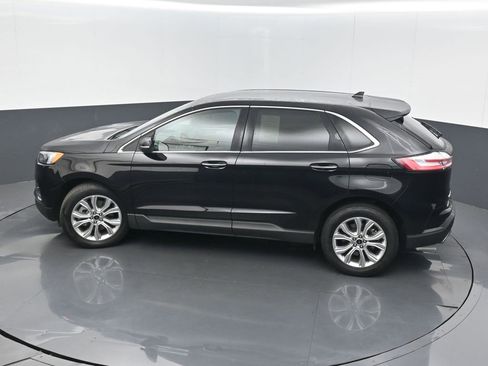 Used 2024 Ford Edge Titanium image 39