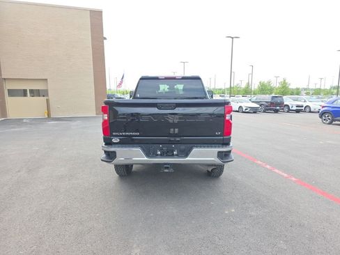Used 2025 Chevrolet Silverado 2500 LT w/ Convenience Package AWD/4WD image 6