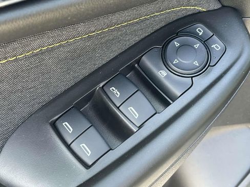 Used 2024 Chevrolet TrailBlazer ACTIV w/ Driver Confidence Package image 16