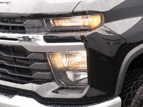 Used 2024 Chevrolet Silverado 3500 LT image 16