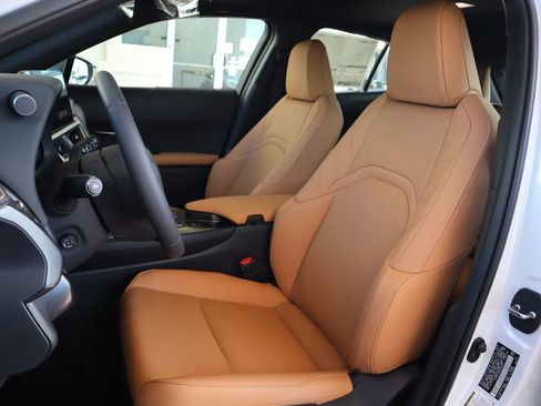 New 2026 Lexus UX 300h FWD image 27