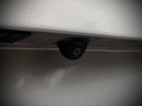 Used 2018 Porsche Cayenne AWD/4WD image 11