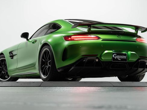 Used 2018 Mercedes-Benz AMG GT R image 34