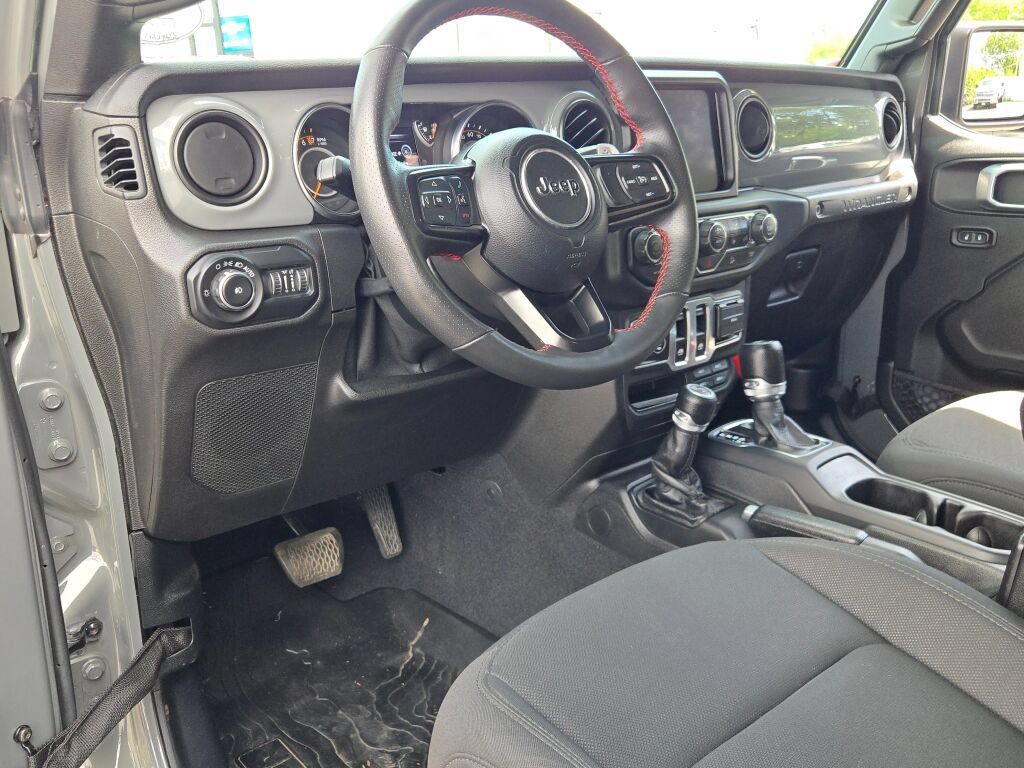 Used 2019 Jeep Wrangler Sport AWD/4WD image 24