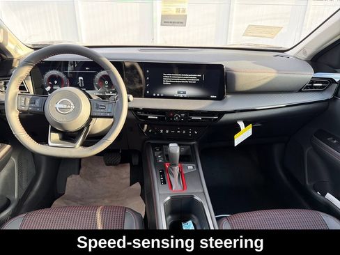 Used 2026 Nissan Kicks SR w/ SR Premium Package FWD image 15