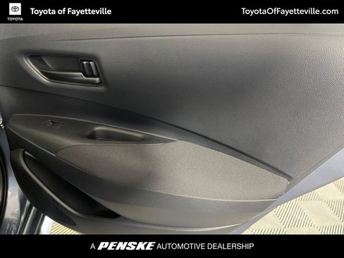 Used 2025 Toyota Corolla LE FWD image 15