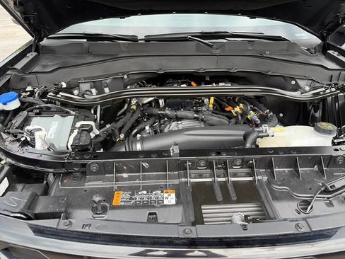 Used 2025 Ford Explorer ST-Line w/ ST-Line Street Pack AWD/4WD image 22