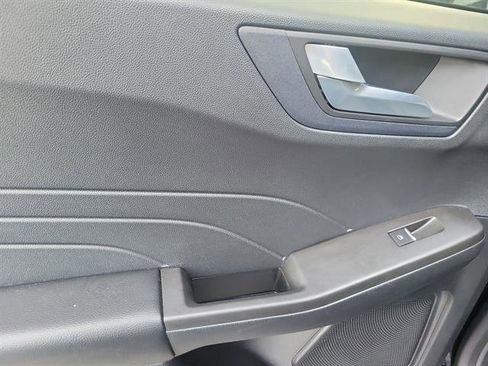 Used 2021 Ford Escape SE w/ SE Sport Appearance Package image 49