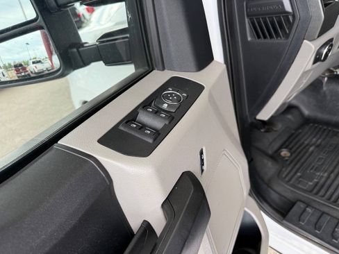 Used 2019 Ford F250 XL w/ Power Equipment Group AWD/4WD image 8