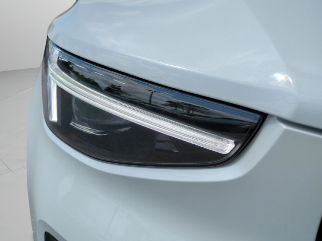 New 2026 Volvo XC40 B5 Plus w/ Protection Package Premier AWD/4WD image 25