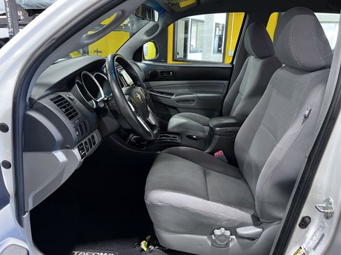 Used 2014 Toyota Tacoma 4x4 Double Cab image 14
