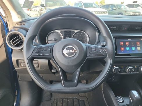 Used 2023 Nissan Kicks S image 19