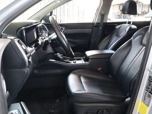 Used 2021 Kia Sorento S w/ Panoramic Sunroof Package FWD image 20