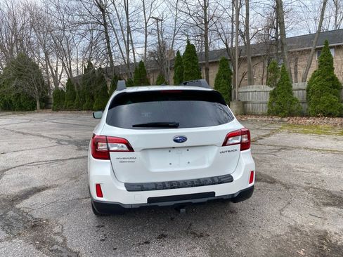Used 2015 Subaru Outback 2.5i Limited image 4