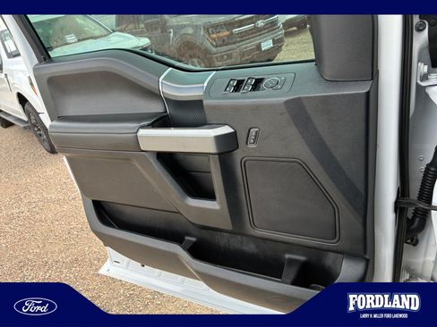 Used 2020 Ford F150 XLT w/ Equipment Group 302A Luxury AWD/4WD image 13