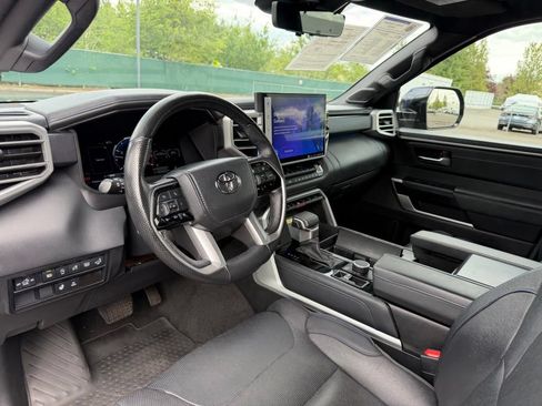 Used 2023 Toyota Tundra Platinum AWD/4WD image 17