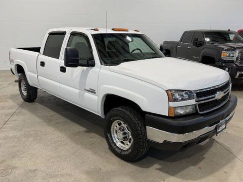 Used 2007 Chevrolet Silverado 2500 LT w/ Heavy-Duty Power Package AWD/4WD image 6
