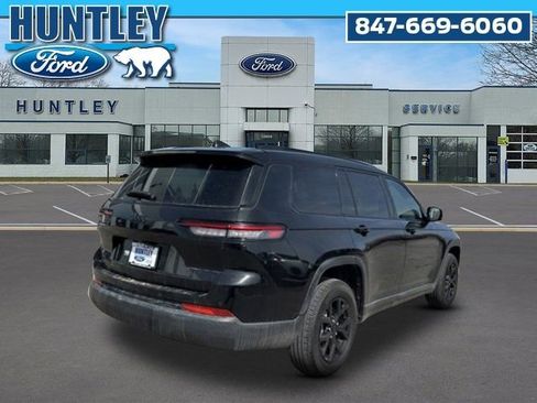 Used 2024 Jeep Grand Cherokee L Laredo AWD/4WD image 5