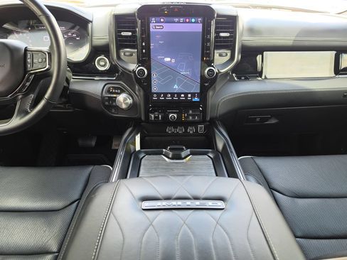 Used 2025 RAM 1500 Limited w/ Trailer Tow Group AWD/4WD image 15
