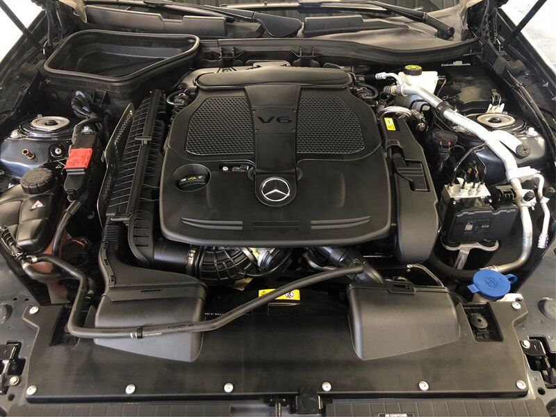 Used 2015 Mercedes-Benz SLK 350 image 10
