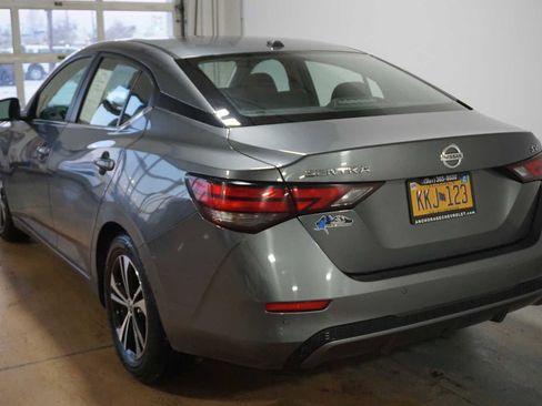 Used 2023 Nissan Sentra SV image 3